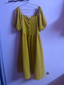 Chic Mustard Yellow Midi Dress