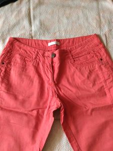 Coral Cropped Pants