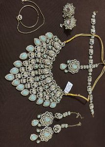 this is new jewellery never use . reason for sell