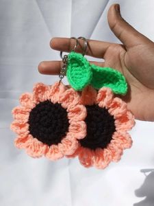 Crochet flower Keychain🌸