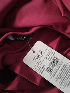 Elegant Red One-Shoulder Gown