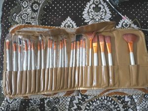 Makeup Brush Set -Pouch