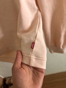 Levis Women Pink Brand