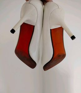 LINABU SHOES Elegant White Patent Heels