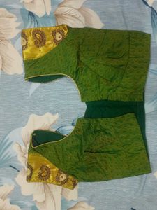 Green &amp; Gold Floral Saree