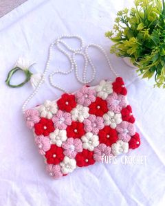 Floral Crochet Pearl Strap Bag
