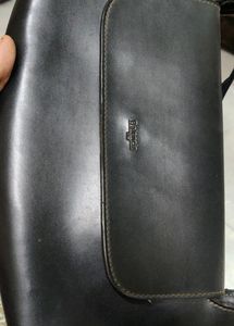 No Chip PU Leather Black Baguette