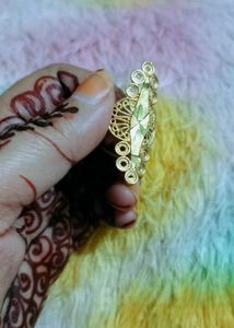 brand new Elegant Gold Tone Ring