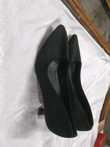 Elegant Black Stiletto Heels