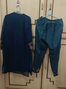 Elegant Embroidered Kurti and Pants Set