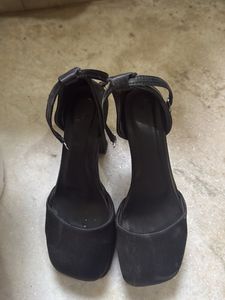 Chic Black Block Heel Sandals size 38
