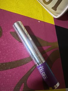 maybelline mascara black