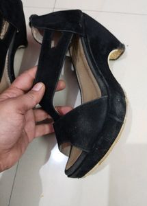Black Sandal💥 Fixed Price