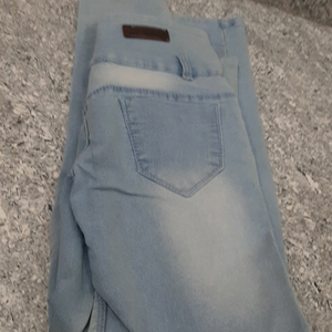 32 Size stretches jeans