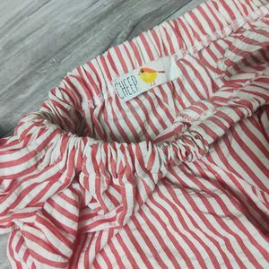 cute cleangirl striped off-shoulder top
