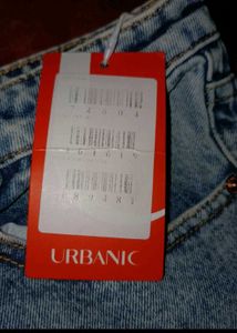Stylish Ripped Light Wash Jeans