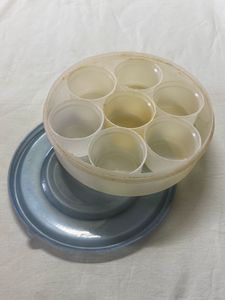 Spice Container ,Round box with squeeze Bottle