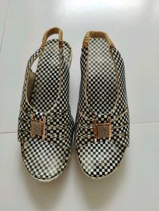 Stylish Checkerboard Slingback Sandals