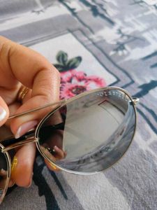 Imported Stylish polarised Sunglasses