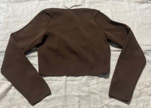 Chic Long Sleeve V-Neck Crop Top