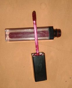 Huda Beauty Liquid Matte Lipstick