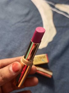 Lakme 9 to 5 hya matte lipstick