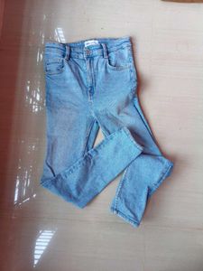 ZARA Light Wash blue Jeans solid 💙