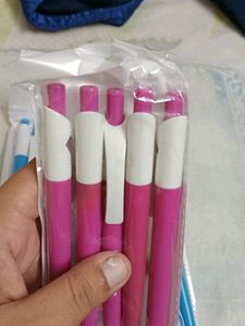 Set Of 20 Pens