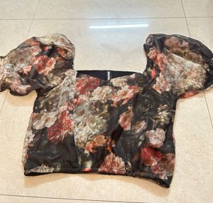 Floral Puff Sleeve Crop Top