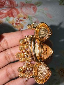 Exquisite Kundan &amp; Pearl Dangle ring