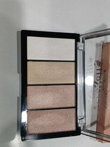 SHRYOAN 4 Color Highlighter Palette