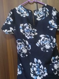 Floral Printed Stylish Top for Women