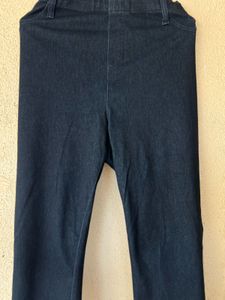 Dark Wash Cropped Jeans