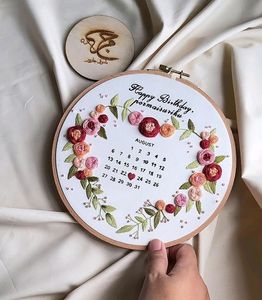 Customizable Calendar Hoop