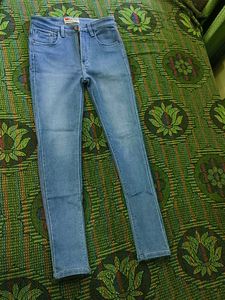 Levi's Jeans - Light Wash Denim