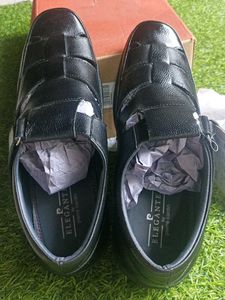 Pierre Cardin Black Sandals