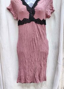 111812. Chic Rose Lace Trim Dress
