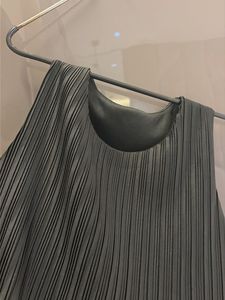 Pleated Tiered Sleeveless top