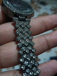 Sparkling DeFei Quartz Watch