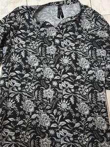 Chic Black & White Floral Tunic Top