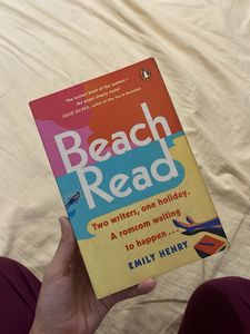 Beach Read by Emily Henry