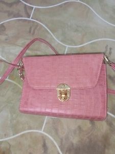 Chic Pink Croc-Embossed Shoulder Bag
