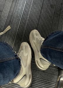 Women's White Sneakers