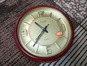 Classic wall clock 🤎