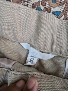 Chic Pleated Khaki Trousers
