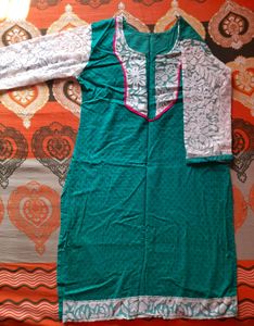 short kurta with white lace border and sleeves