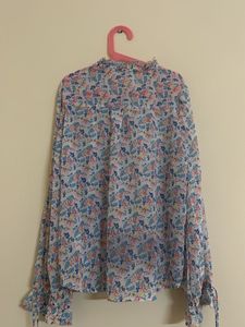 Floral Print Button-Up Blouse