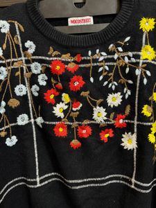 Korean trendy Floral Embroidered swater