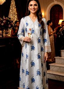 Women’s Elegant Blue Floral Printed Straight Kurta
