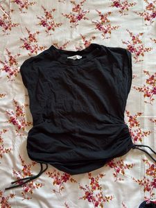 Stylish Black Ruched T-Shirt